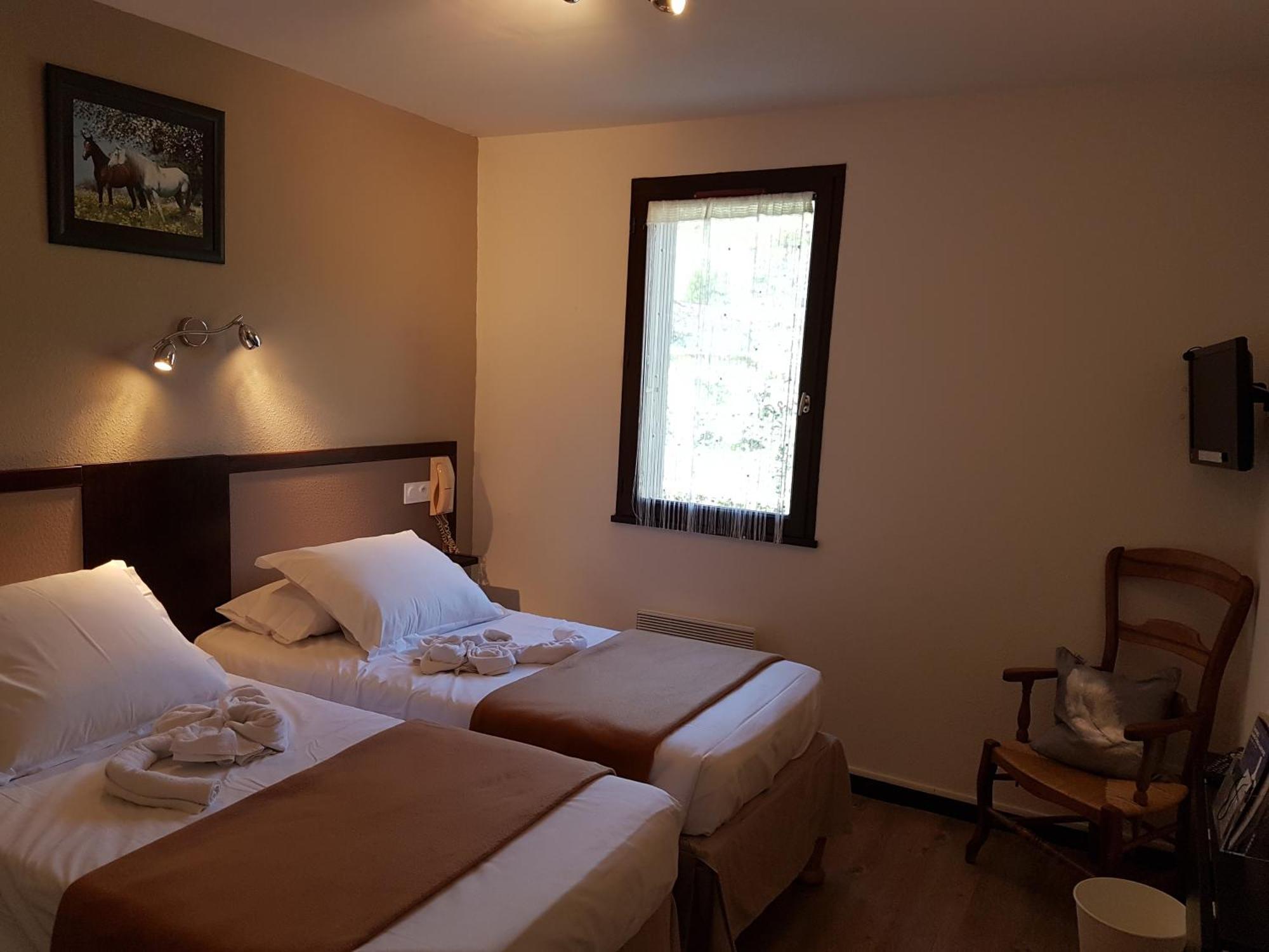 Hotel Les Gabarres Tour-de-Faure Værelse billede