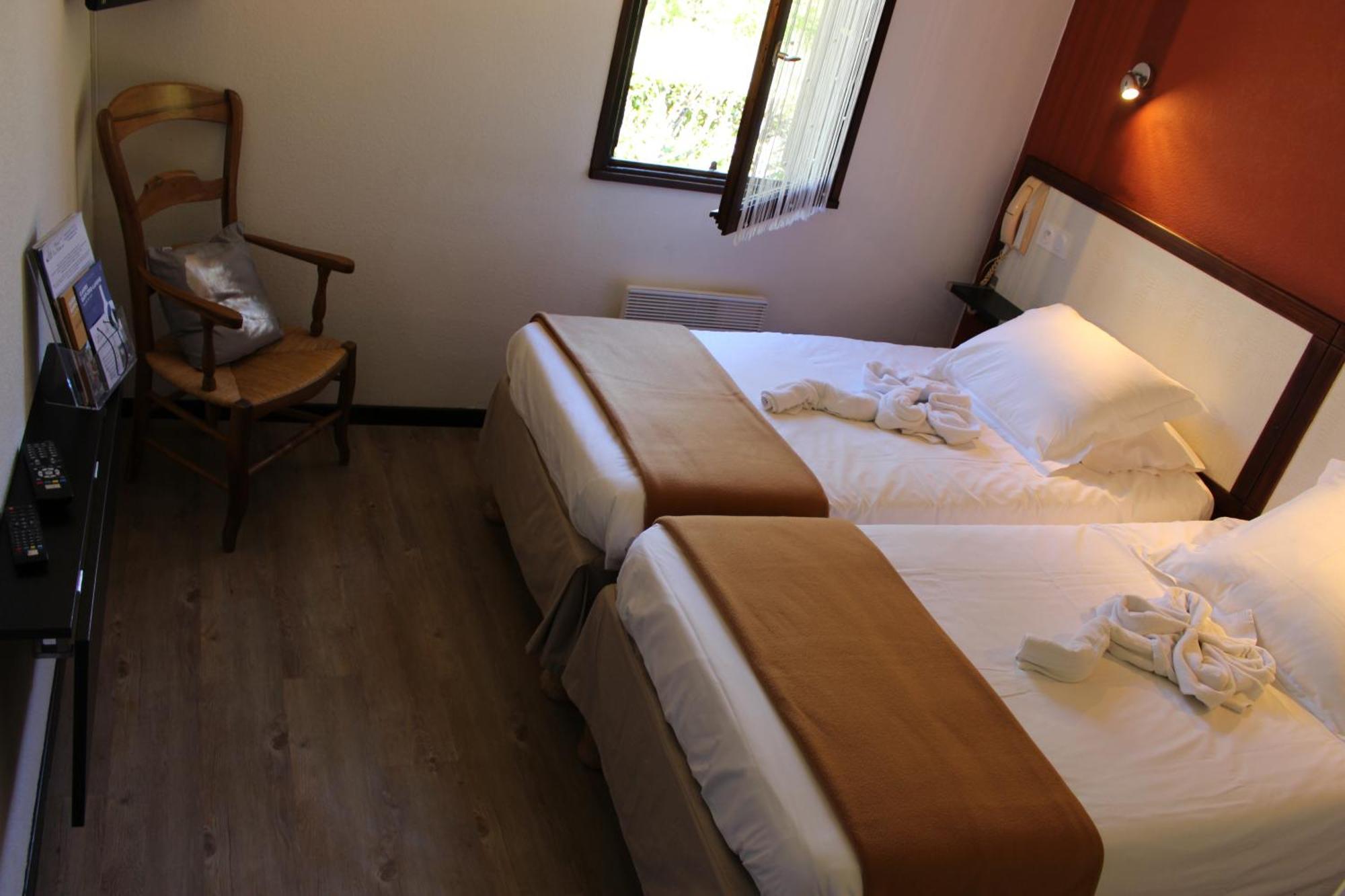 Hotel Les Gabarres Tour-de-Faure Værelse billede