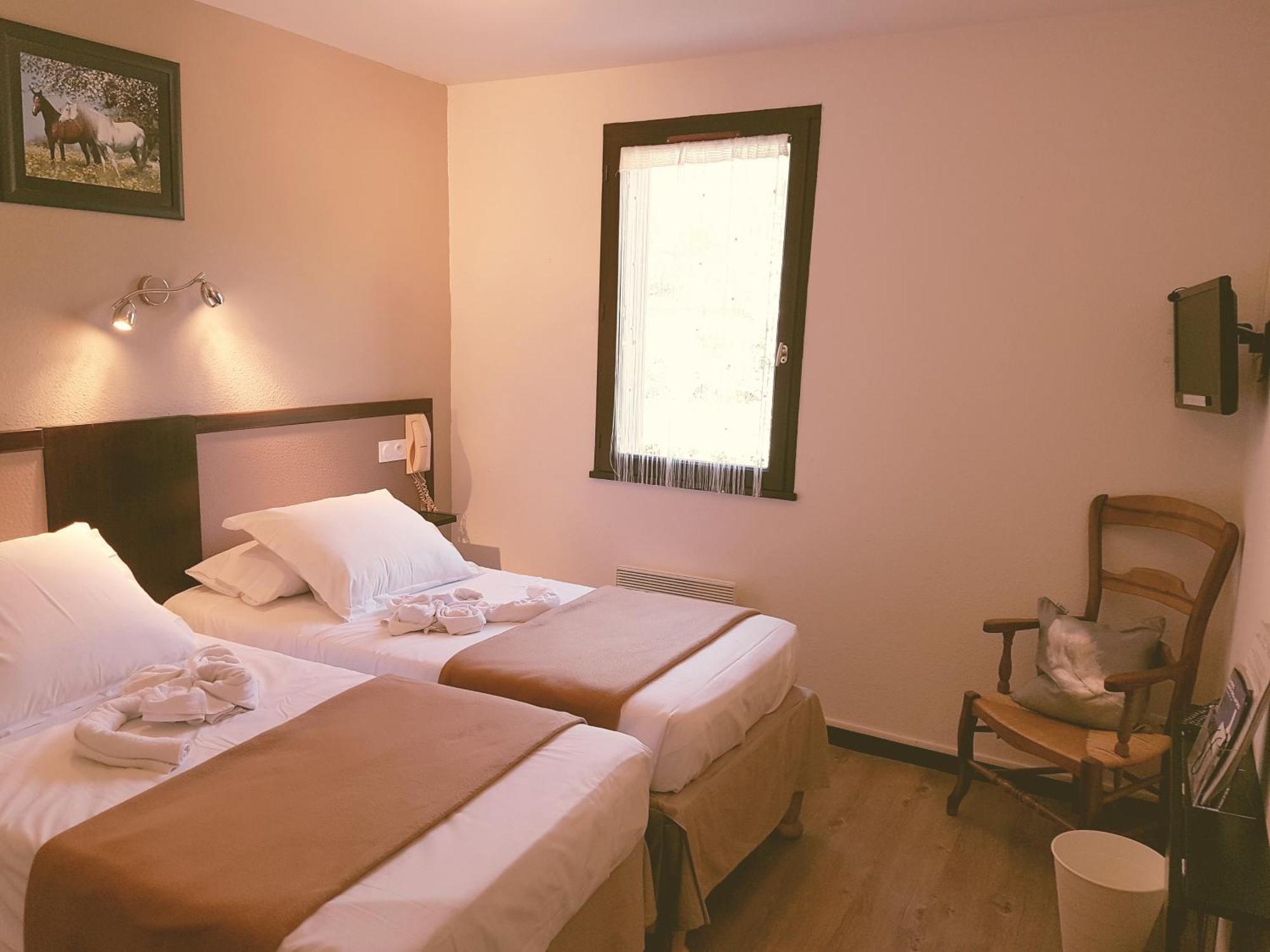 Hotel Les Gabarres Tour-de-Faure Værelse billede