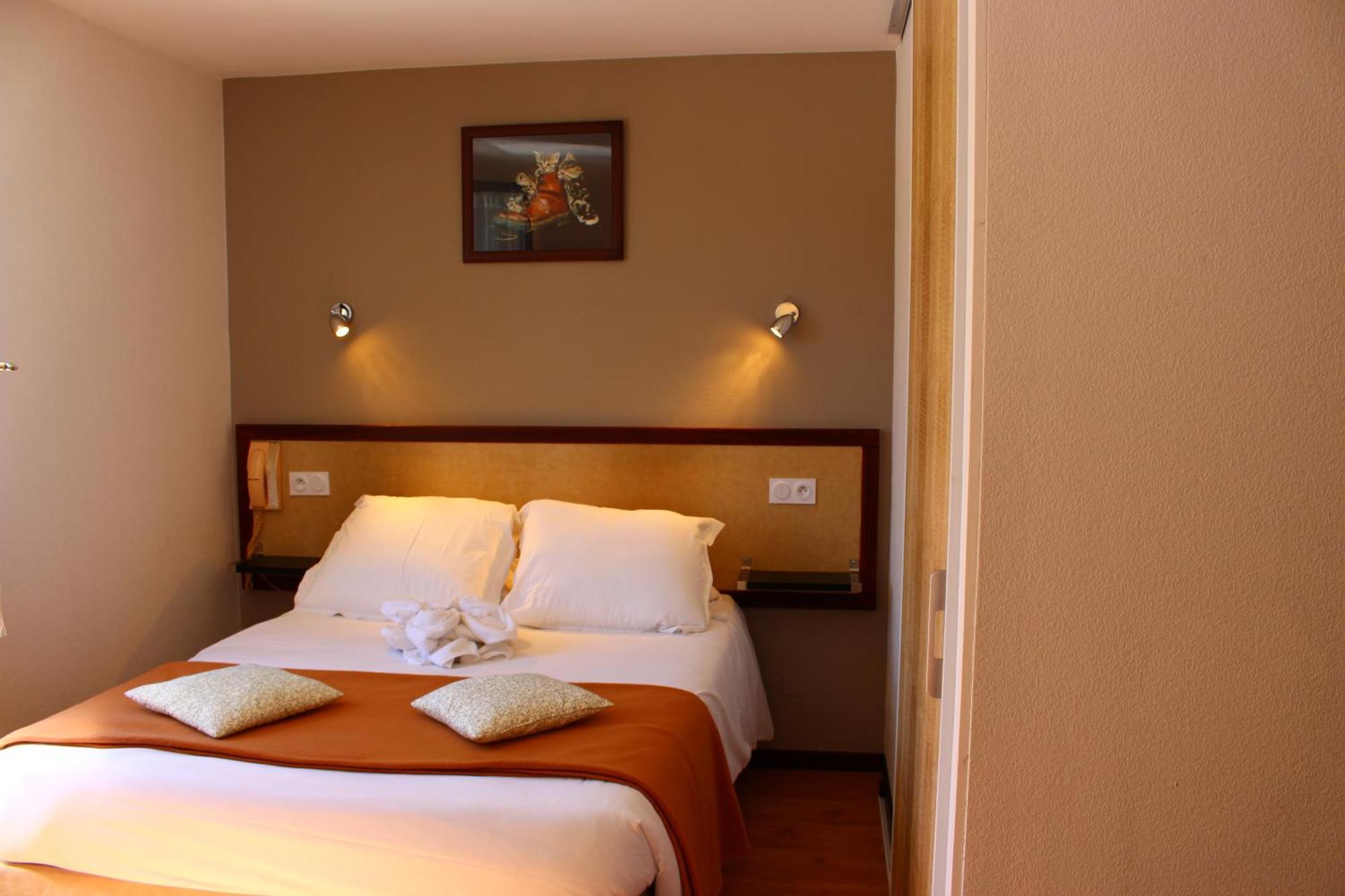 Hotel Les Gabarres Tour-de-Faure Værelse billede