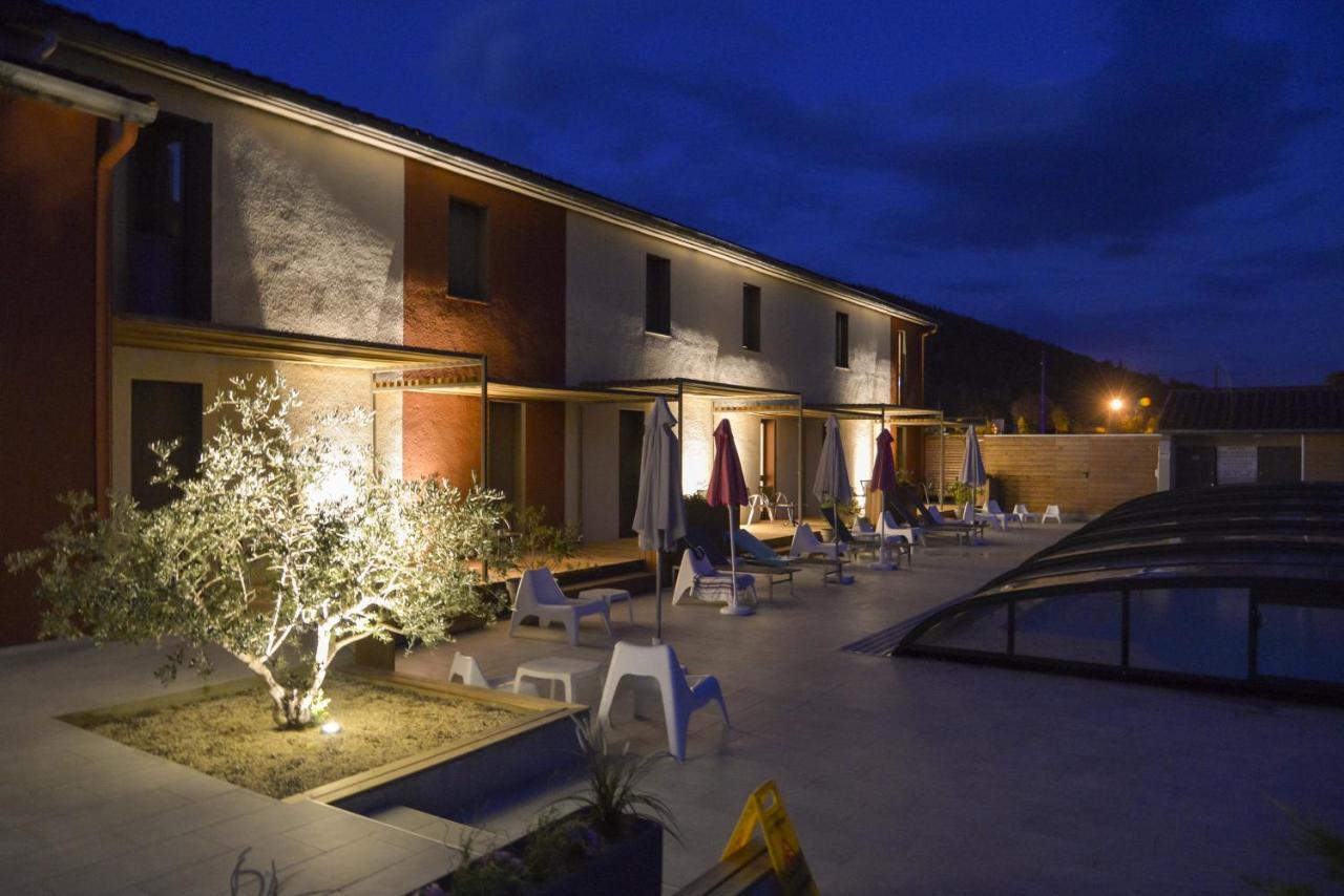 Hotel Les Gabarres Tour-de-Faure Eksteriør billede